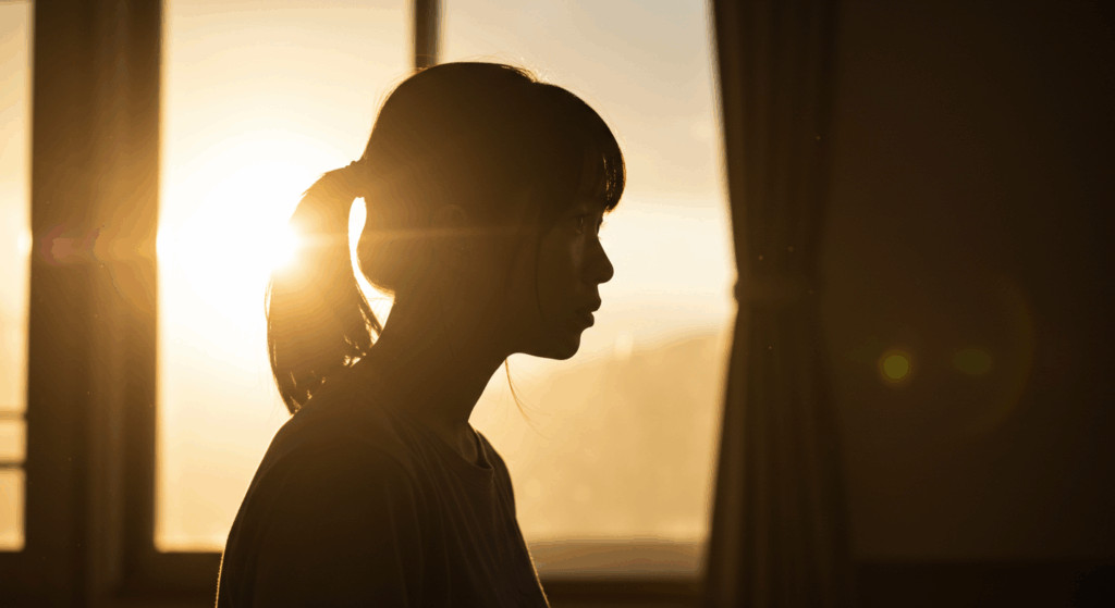 女性のシルエット